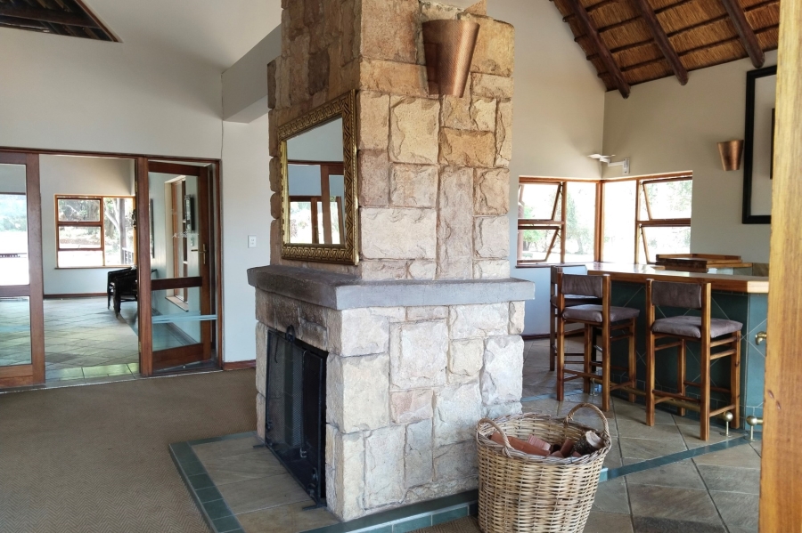 8 Bedroom Property for Sale in Kshane North West